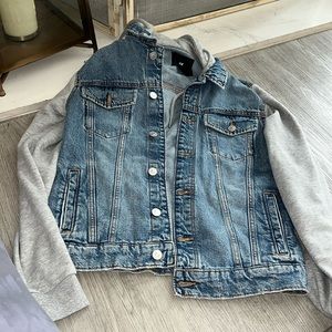 Jean and sweater jacket